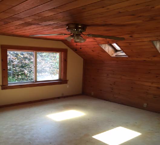 2 Maple AveNewton, NH, 03858Rockingham County