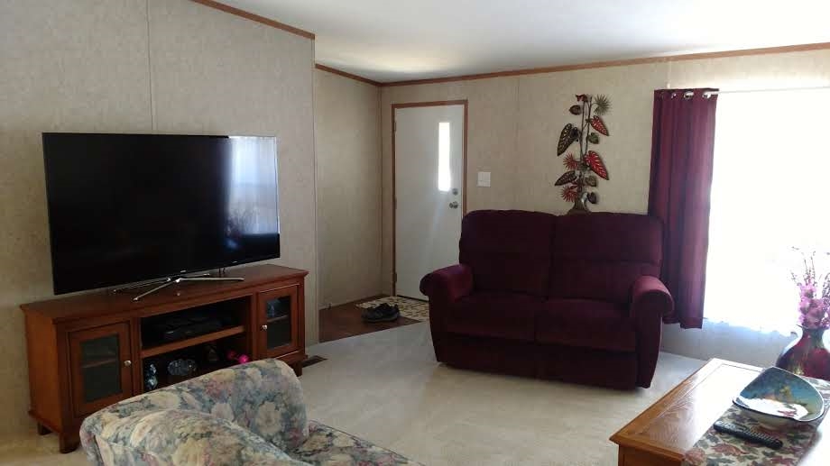27 Nottingham Road, Conway, NH 03860