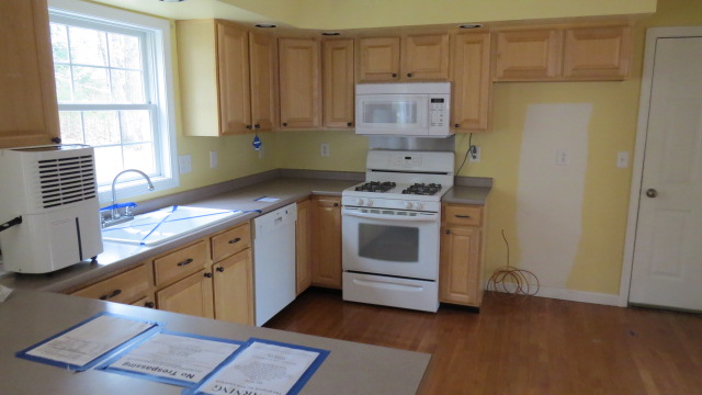 16 Sherburne RoadLee, NH, 03861Strafford County