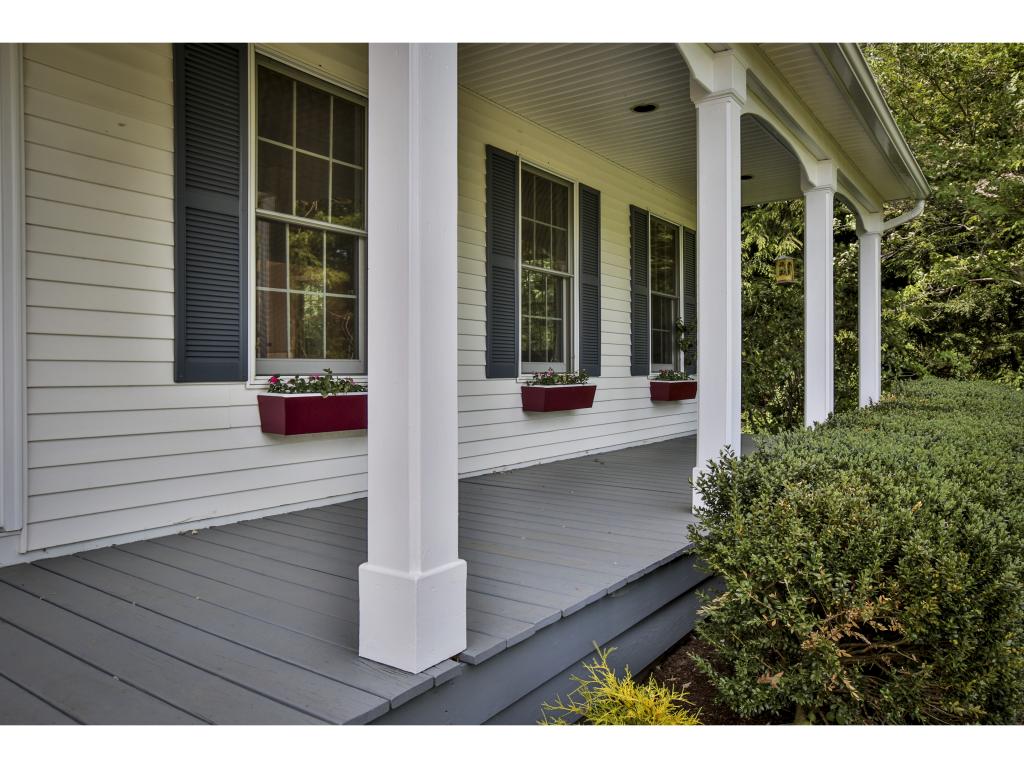 28 Newton Rd, Plaistow, NH 03865