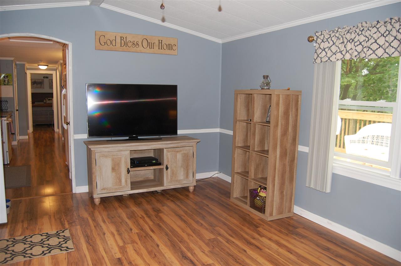 8 Roseberry Lane, Rochester, NH 03867