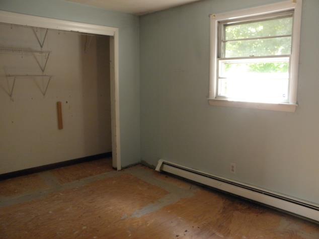 1 Lois StreetRochester, NH, 03867Strafford County
