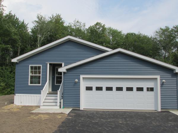 Tara Estates 55+ Active Adult Community93 Big Bear DriveRochester, NH 03868