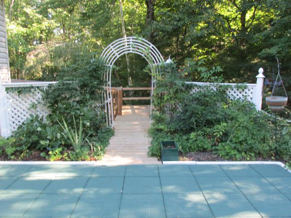 Tara Estates 55+ Active Adult Community7 York Ct.Rochester, NH 03868