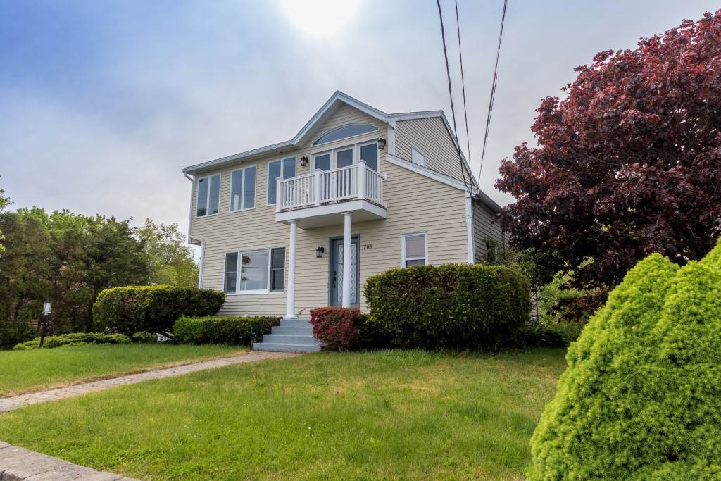 789 Ocean Boulevard, Rye, NH 03870