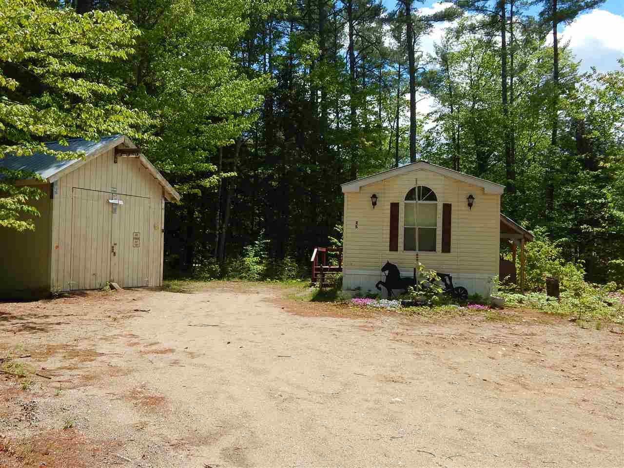 25 Oak Lane, Tamworth, NH 03886