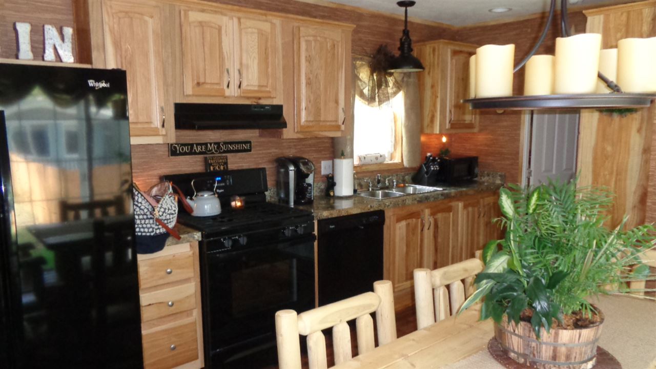 1701 White Mountain Hwy, Tamworth, NH 03886