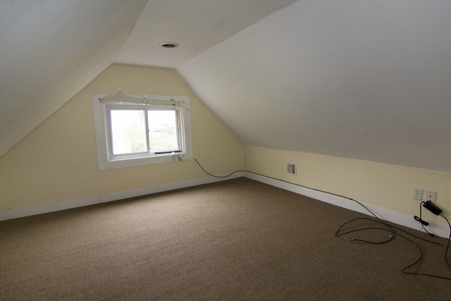 163 Jerome PlBloomfield, NJ, 07003Essex County