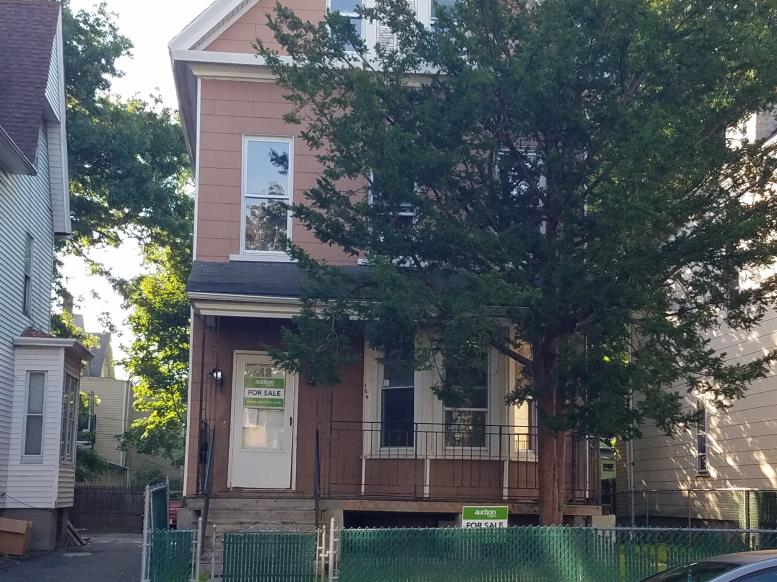 106 Hollywood AveEast Orange, NJ, 07018Essex County