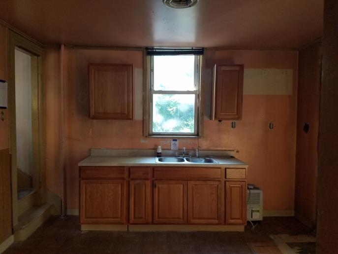 106 Hollywood AveEast Orange, NJ, 07018Essex County
