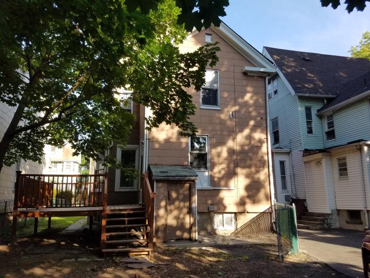 106 Hollywood AveEast Orange, NJ, 07018Essex County