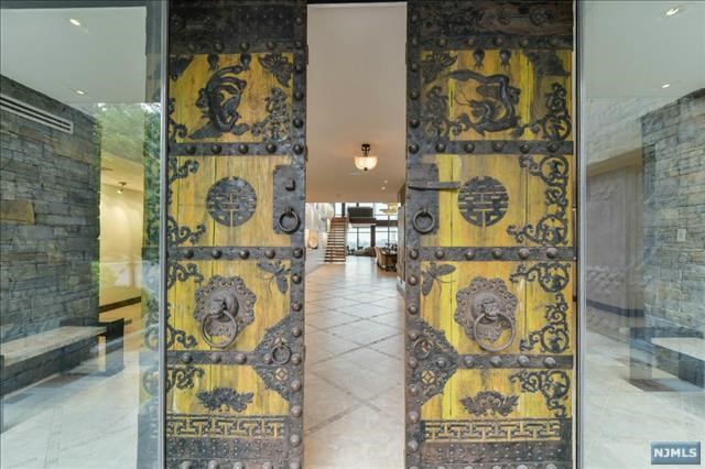 1040Arcadian Way, Fort Lee, NJ 07024