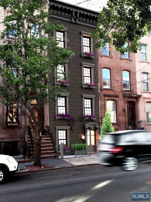 920 Bloomfield St, Hoboken, NJ 07030