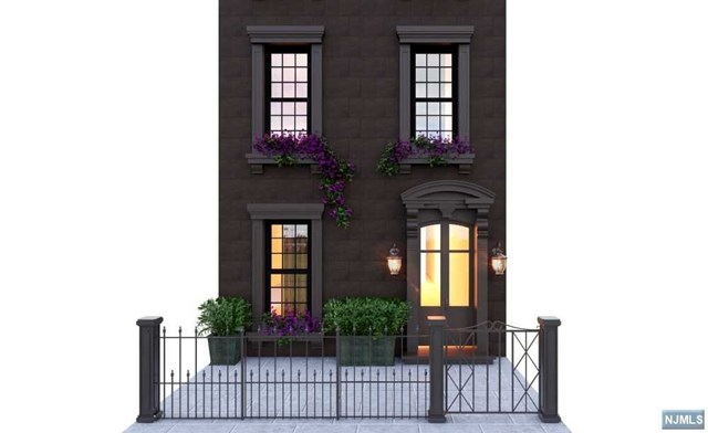 920 Bloomfield St, Hoboken, NJ 07030