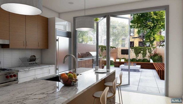 920 Bloomfield St, Hoboken, NJ 07030