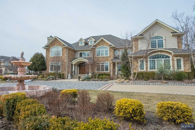 81Force Hill Rd, Livingston, NJ 07039