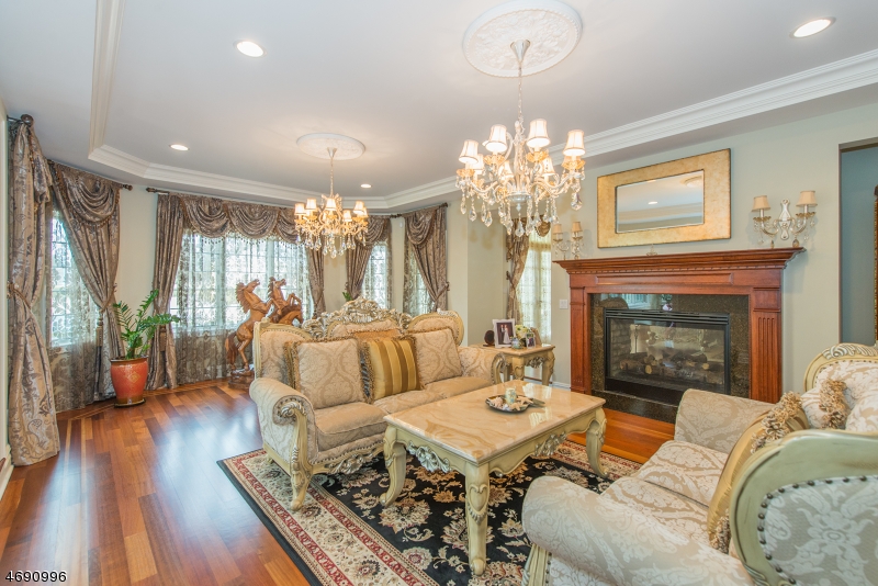 81 FORCE HILL RD, Livingston Twp., NJ 07039