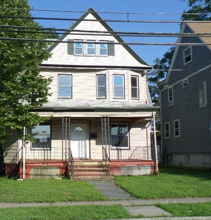 206 Mt Vernon AveOrange, NJ, 07050Essex County