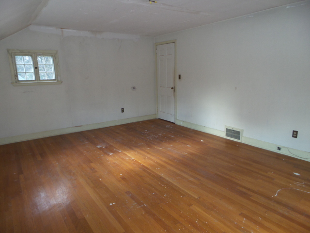 821 Colonial CirPlainfield, NJ, 07060Union County