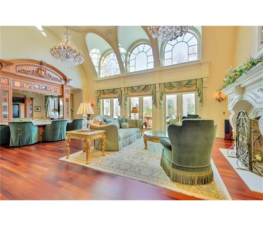 20 Woods Lane, 1227 - Colonia, NJ 07067