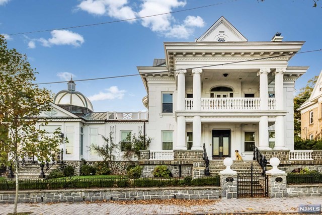 1 Hamilton Ave, Weehawken, NJ 07086