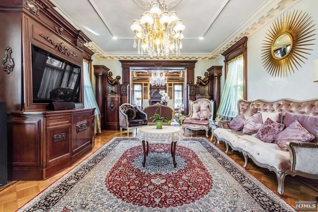 1 Hamilton Ave, Weehawken, NJ 07086