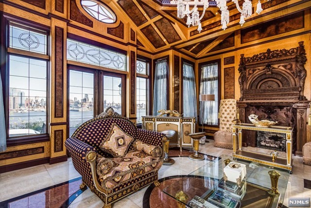 1 Hamilton Ave, Weehawken, NJ 07086