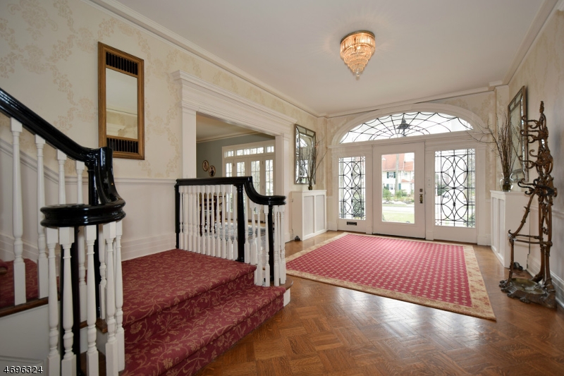 251 E Dudley Ave, Westfield Town, NJ 07090