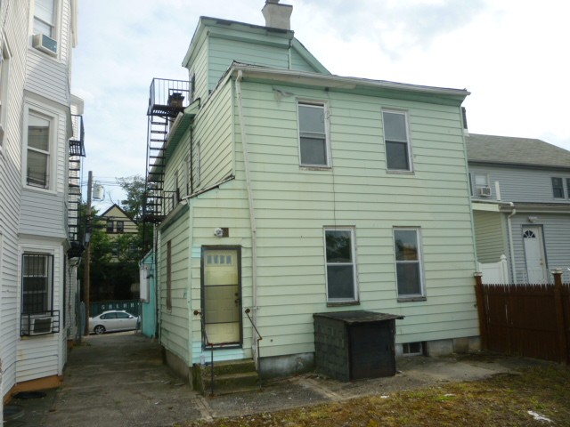 263 Verona AvenueNewark, NJ, 07104Essex County