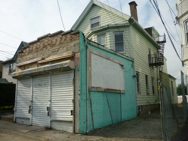 263 Verona AvenueNewark, NJ, 07104Essex County