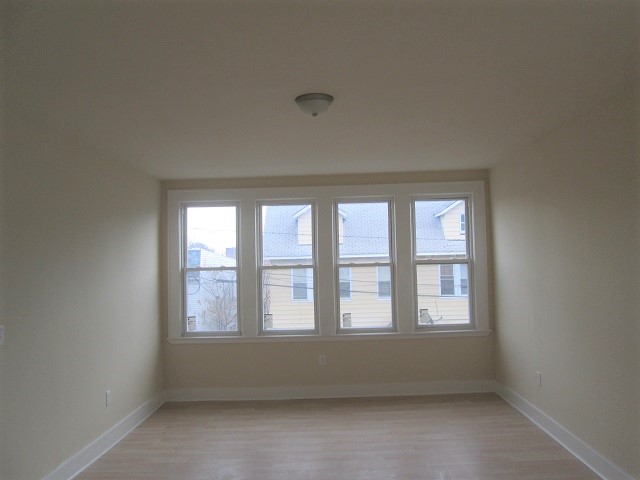 321 Ellis AveIrvington, NJ, 07111Essex County