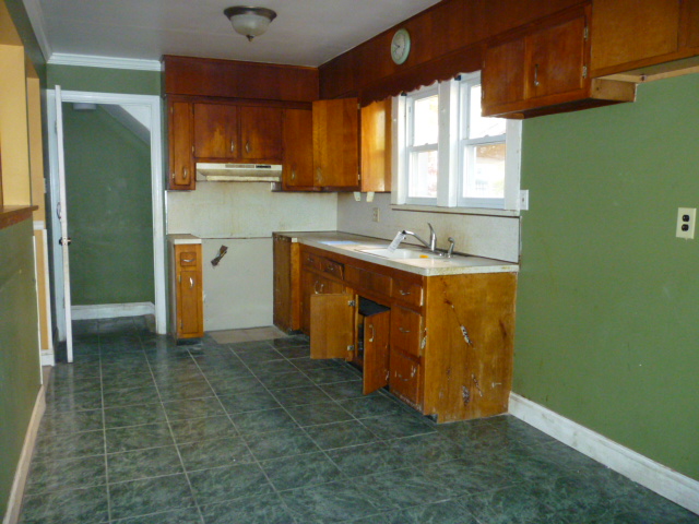220 West 3rd AveRoselle, NJ, 07203Union County