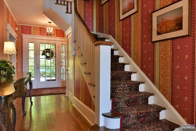 1 Brook Valley Ter, Kinnelon Borough, NJ 07405
