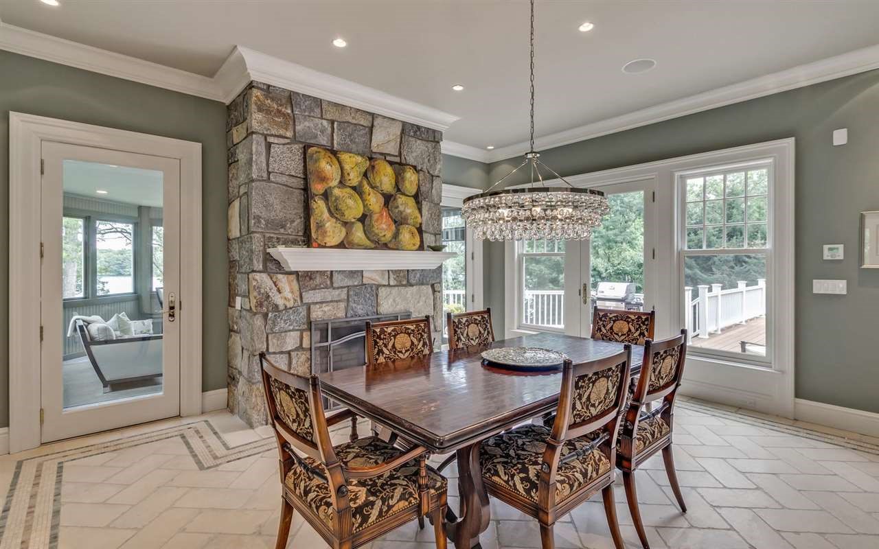907 Scioto Dr, Franklin Lakes, NJ 07417