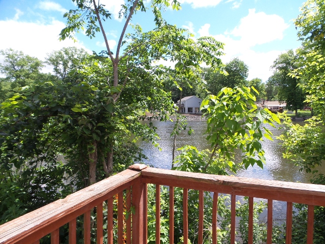 28 Riverview CirLittle Falls, NJ, 07424Passaic County