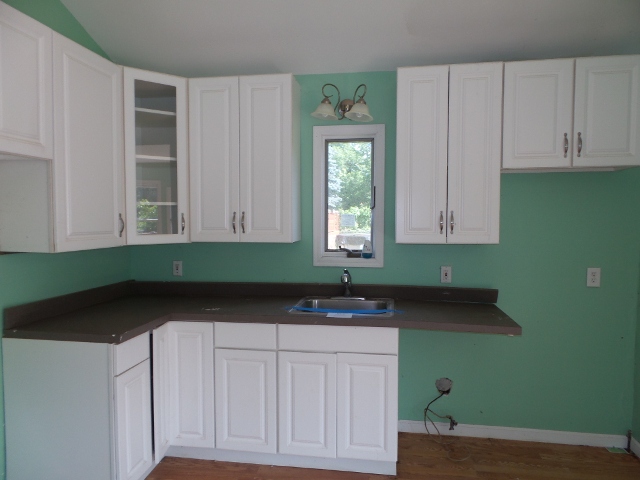 28 Riverview CirLittle Falls, NJ, 07424Passaic County