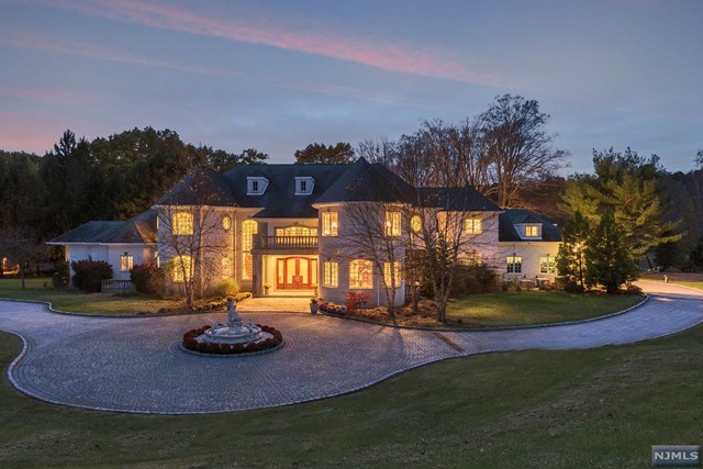 229 E Saddle River Rd, Saddle River, NJ 07458