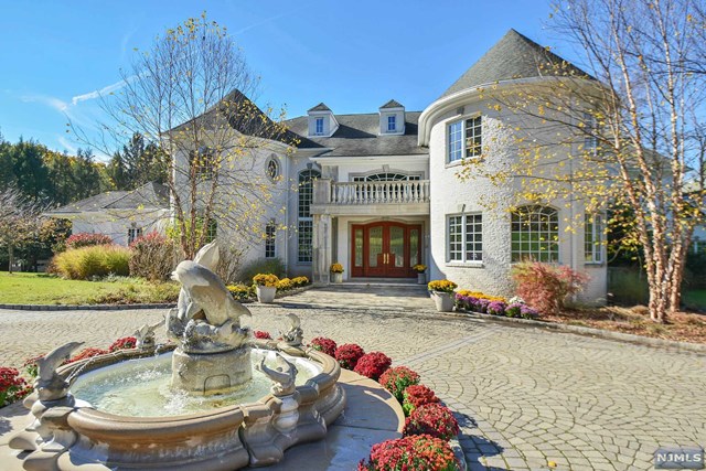 229 E Saddle River Rd, Saddle River, NJ 07458
