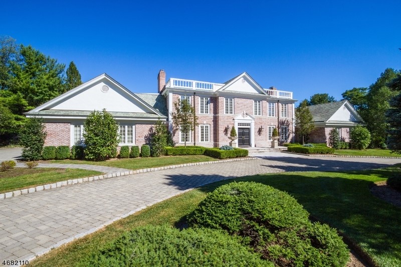 4 High Meadow Rd, Saddle River Boro, NJ 07458