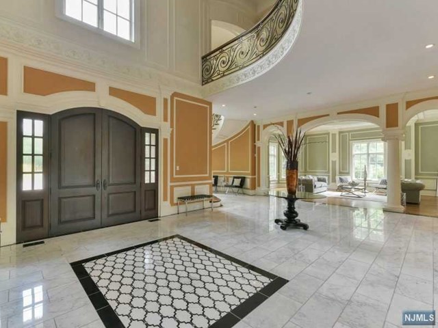 119 E Saddle River Rd, Saddle River, NJ 07458