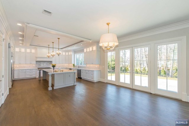 354 N Woodland St, Englewood, NJ 07631