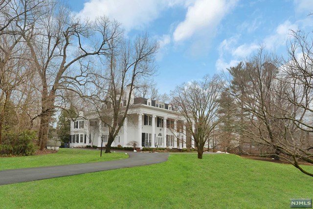 123 Hillside Ave, Englewood, NJ 07631