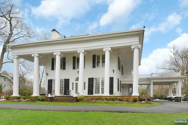 123 Hillside Ave, Englewood, NJ 07631