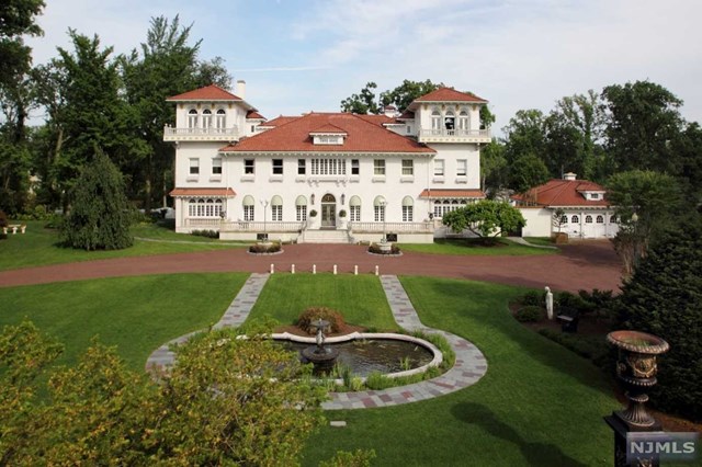 91 N Woodland St, Englewood, NJ 07631
