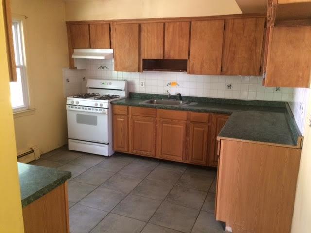 104 Genesee AveTeaneck, NJ, 07666Bergen County