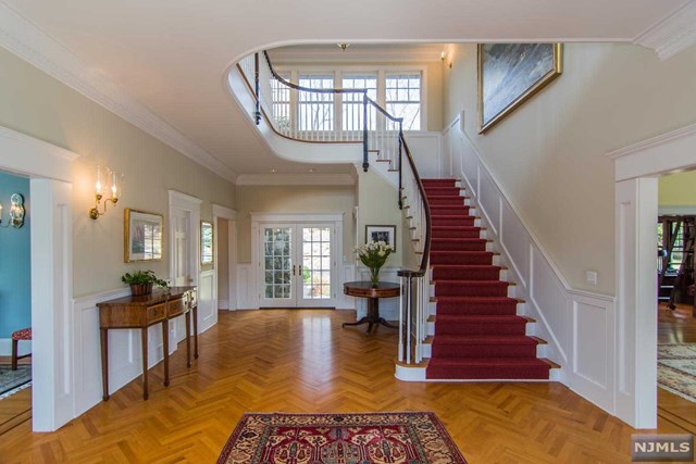 28Berkeley Dr, Tenafly, NJ 07670