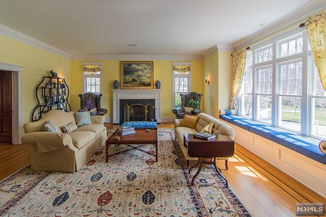 28Berkeley Dr, Tenafly, NJ 07670