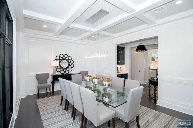 121Deerfield Dr, Tenafly, NJ 07670