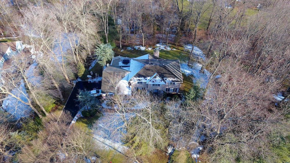 11 Fairway Lane, Old Tappan, NJ 07675
