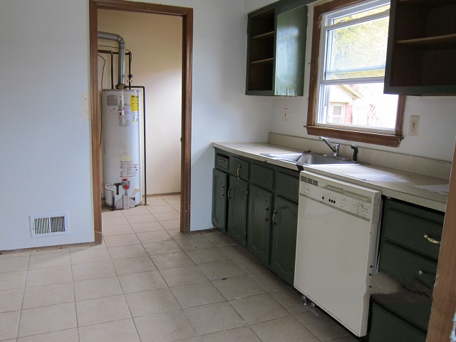 49 Salem PlCliffwood, NJ, 07721Monmouth County